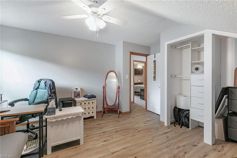 Photo 27 of 32 residential for sale in Hampton virginia