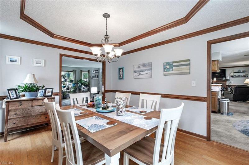 Photo 7 of 32 residential for sale in Hampton virginia