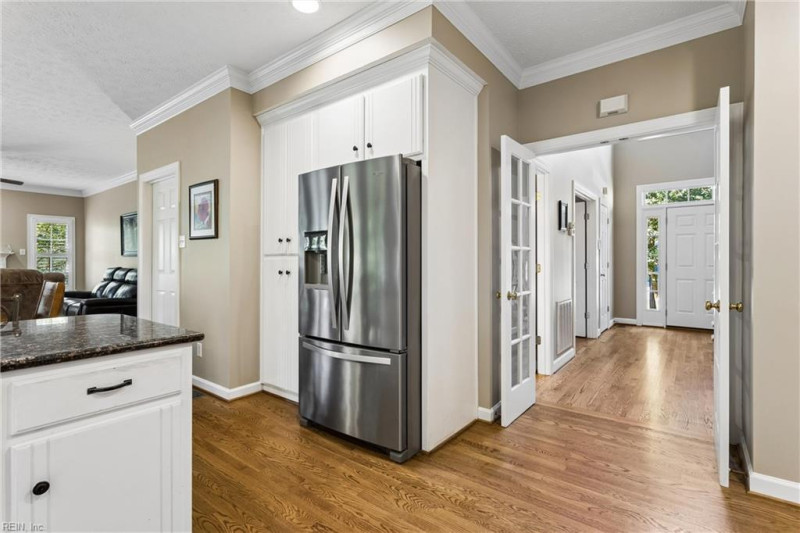 Photo 7 of 50 residential for sale in James City County virginia