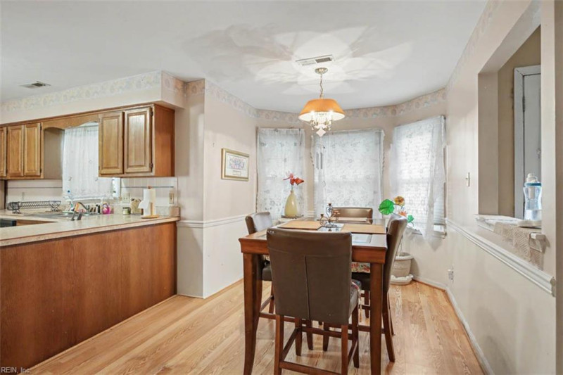 Photo 8 of 28 residential for sale in Virginia Beach virginia