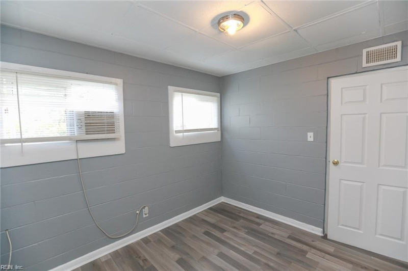 Photo 10 of 50 residential for sale in Norfolk virginia