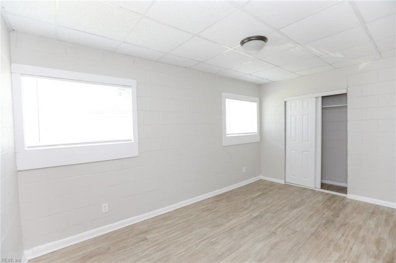 Photo 20 of 50 residential for sale in Norfolk virginia