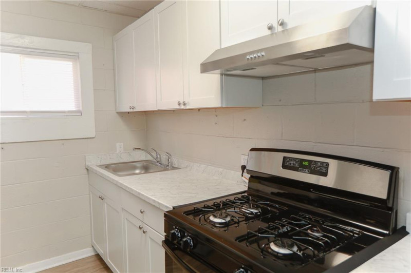 Photo 24 of 50 residential for sale in Norfolk virginia