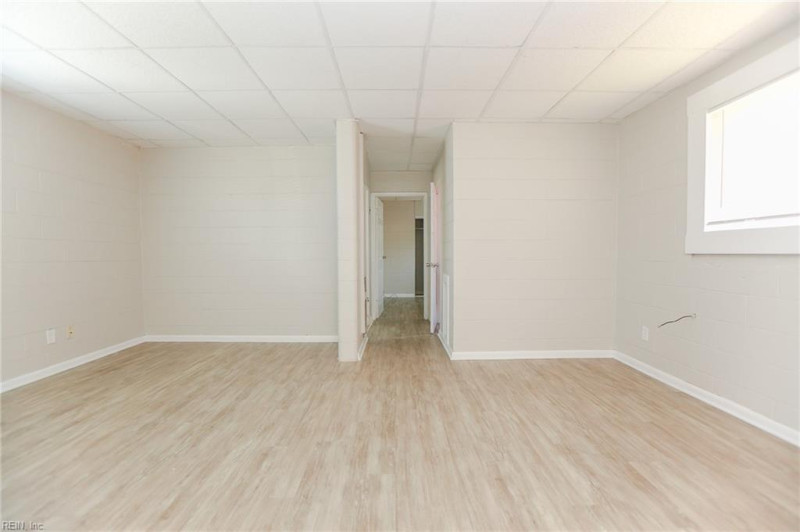 Photo 31 of 50 residential for sale in Norfolk virginia