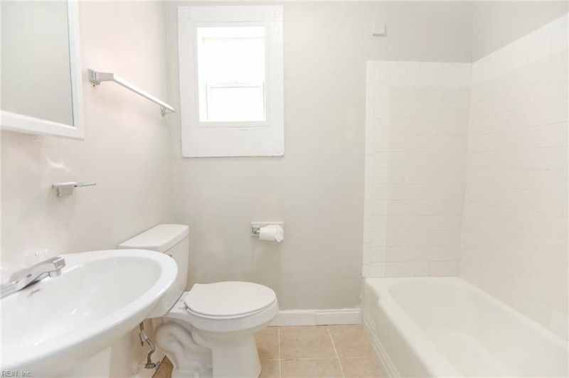 Photo 34 of 50 residential for sale in Norfolk virginia