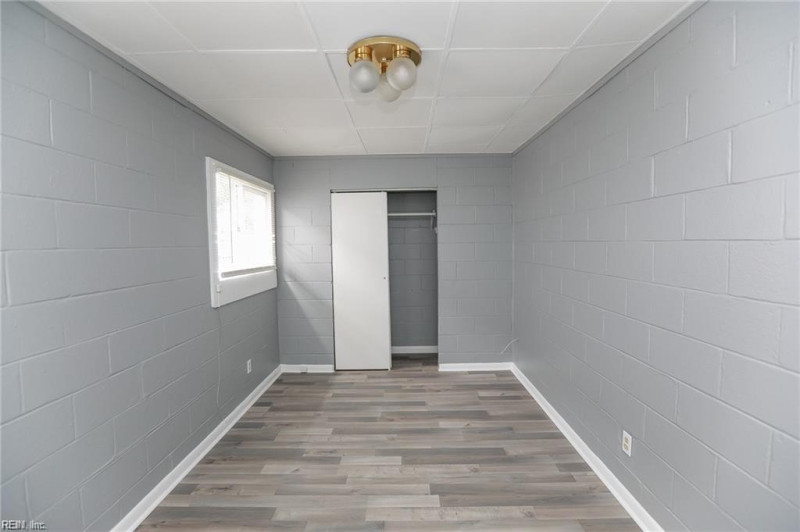 Photo 6 of 50 residential for sale in Norfolk virginia