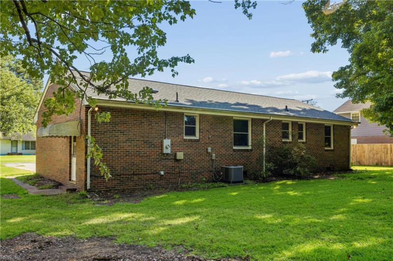 Photo 30 of 42 residential for sale in Chesapeake virginia Photo 30 of 42 residential for sale in Chesapeake virginia