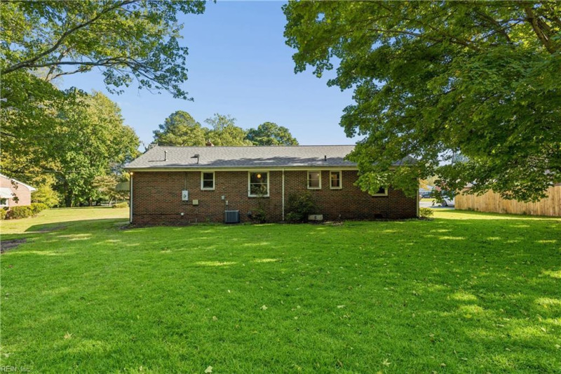 Photo 32 of 42 residential for sale in Chesapeake virginia Photo 32 of 42 residential for sale in Chesapeake virginia