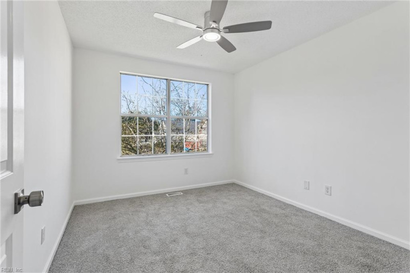 Photo 29 of 44 residential for sale in Hampton virginia
