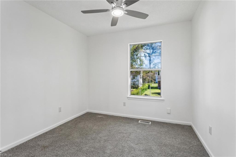 Photo 31 of 44 residential for sale in Hampton virginia