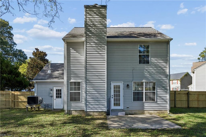 Photo 37 of 44 residential for sale in Hampton virginia