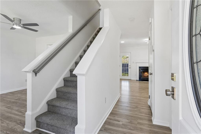Photo 5 of 44 residential for sale in Hampton virginia