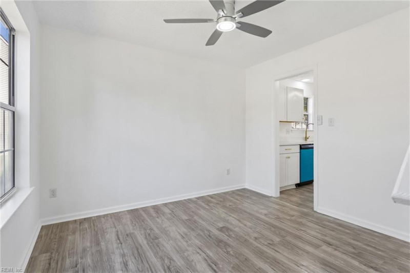 Photo 6 of 44 residential for sale in Hampton virginia