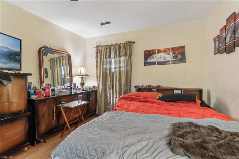 Photo 21 of 29 residential for sale in Newport News virginia