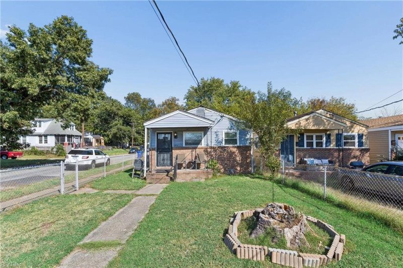 Photo 23 of 29 residential for sale in Newport News virginia