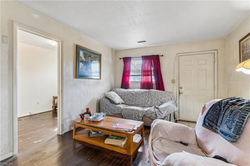 Photo 3 of 29 residential for sale in Newport News virginia