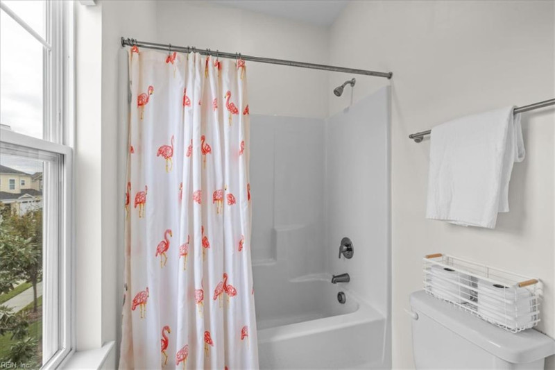 Photo 32 of 49 residential for sale in Chesapeake virginia