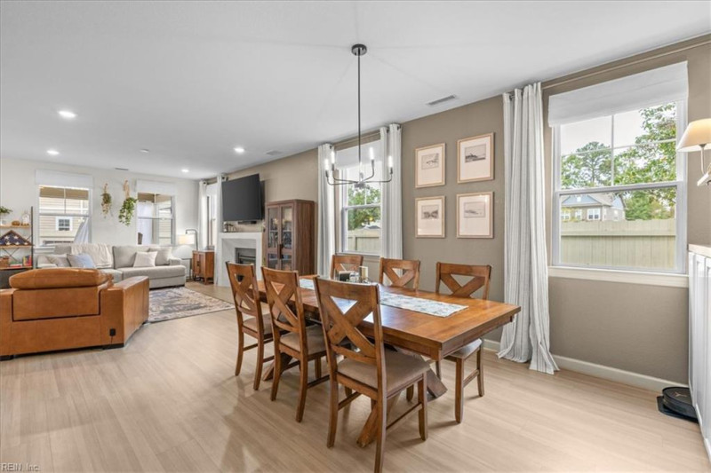 Photo 8 of 49 residential for sale in Chesapeake virginia