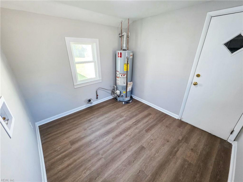 Photo 18 of 24 residential for sale in Newport News virginia