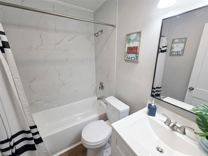 Photo 12 of 20 residential for sale in Hampton virginia