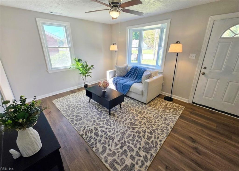 Photo 3 of 20 residential for sale in Hampton virginia