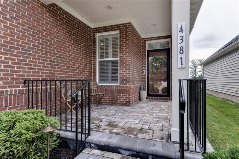 Photo 4 of 47 residential for sale in James City County virginia