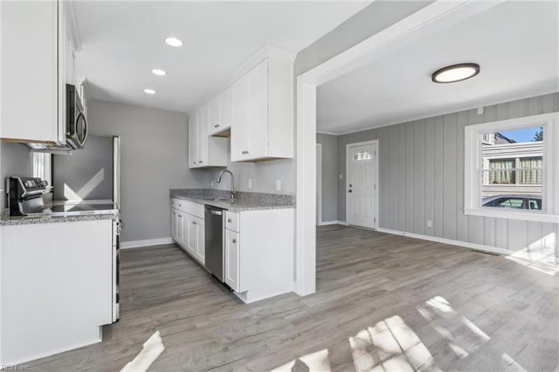 Photo 25 of 49 residential for sale in Hampton virginia