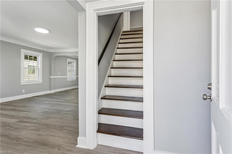 Photo 5 of 49 residential for sale in Hampton virginia
