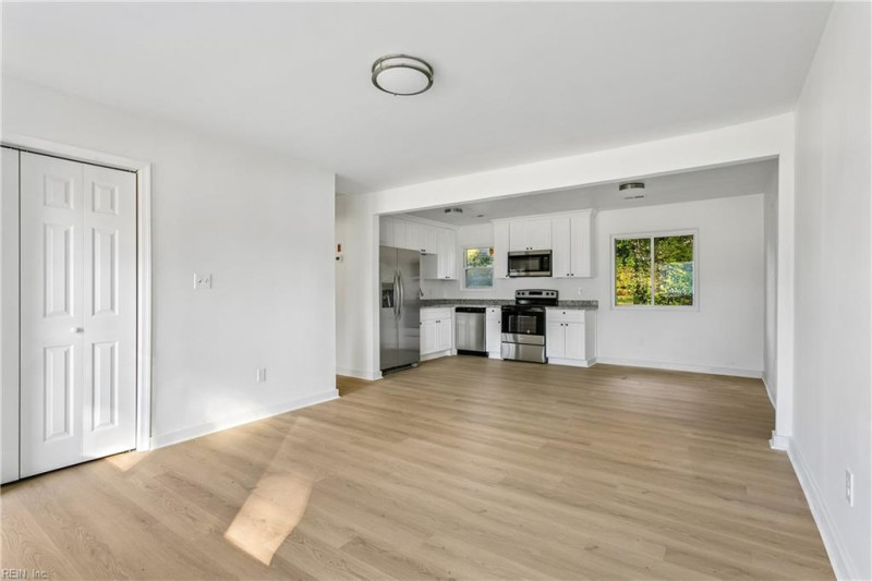 Photo 8 of 28 residential for sale in Hampton virginia