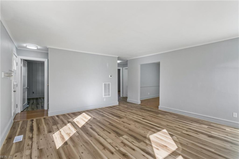Photo 12 of 45 residential for sale in Hampton virginia