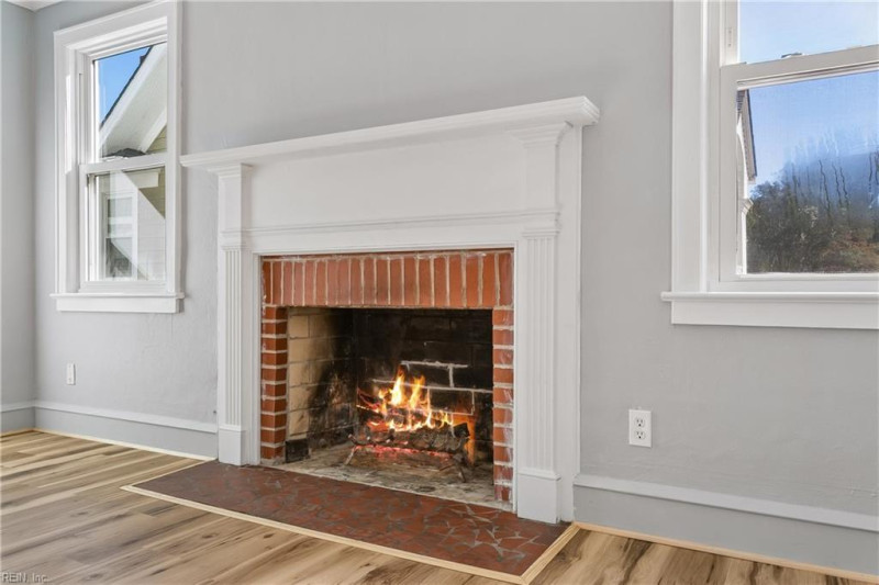 Photo 13 of 45 residential for sale in Hampton virginia