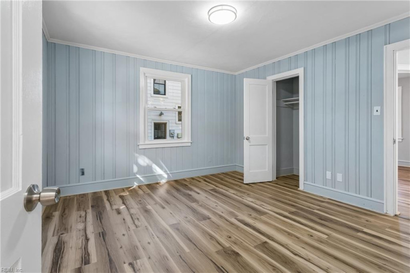Photo 14 of 45 residential for sale in Hampton virginia