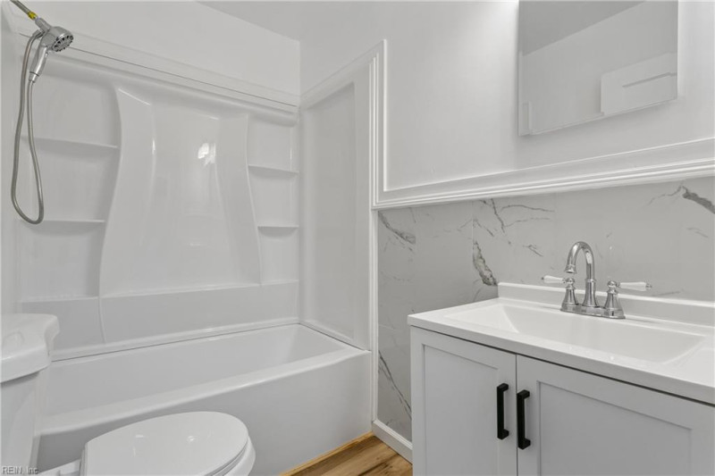 Photo 20 of 45 residential for sale in Hampton virginia