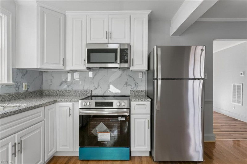 Photo 25 of 45 residential for sale in Hampton virginia
