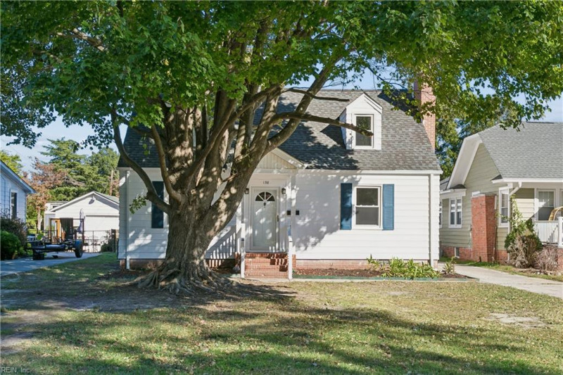Photo 4 of 45 residential for sale in Hampton virginia