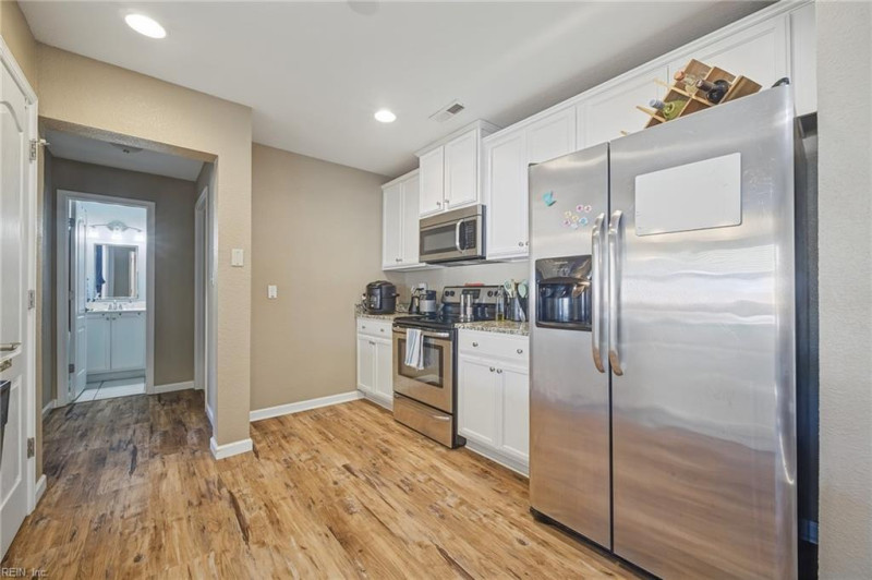 Photo 7 of 30 residential for sale in Norfolk virginia