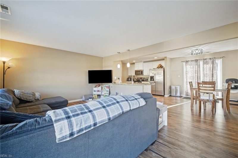 Photo 9 of 30 residential for sale in Norfolk virginia