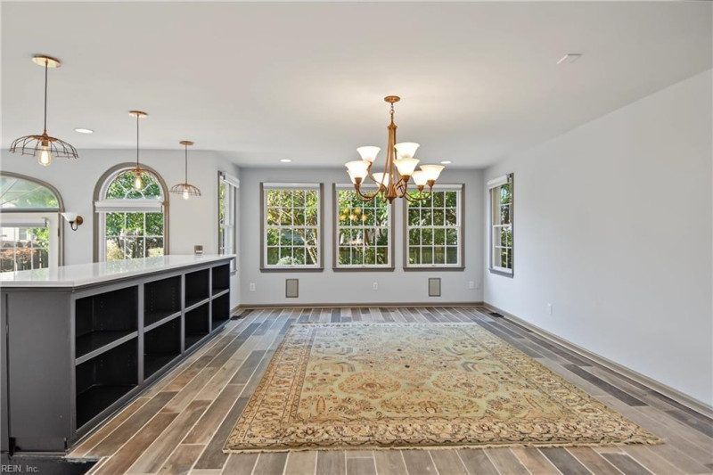 Photo 17 of 49 residential for sale in Virginia Beach virginia