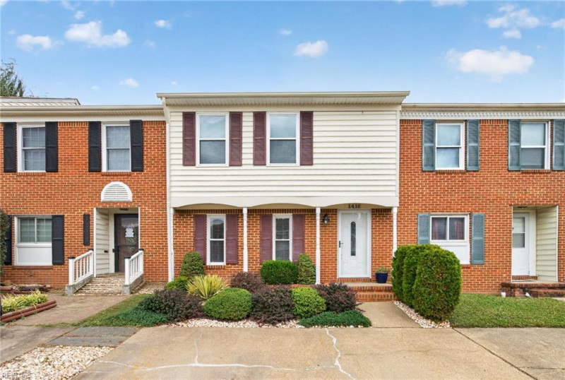 Photo 1 of 32 residential for sale in Virginia Beach virginia