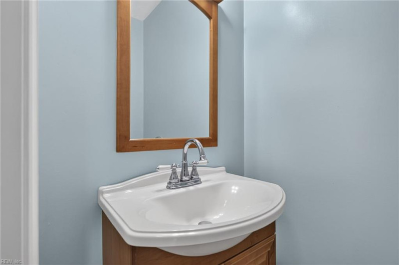 Photo 16 of 32 residential for sale in Virginia Beach virginia