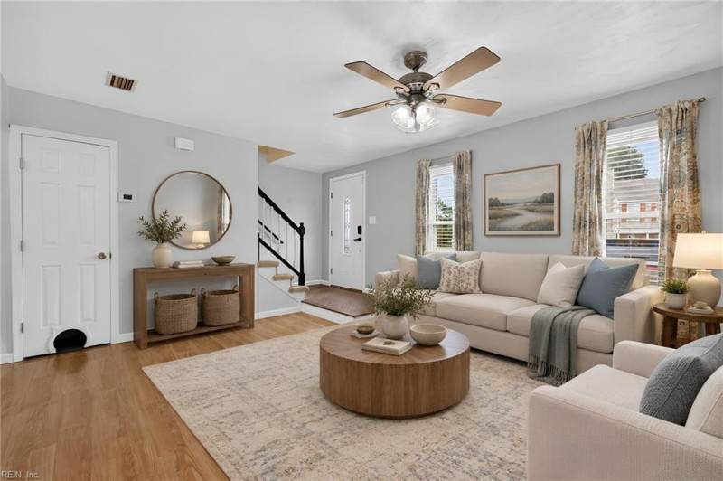 Photo 5 of 32 residential for sale in Virginia Beach virginia