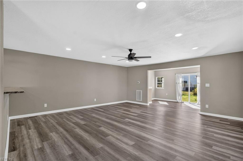 Photo 16 of 34 residential for sale in Norfolk virginia
