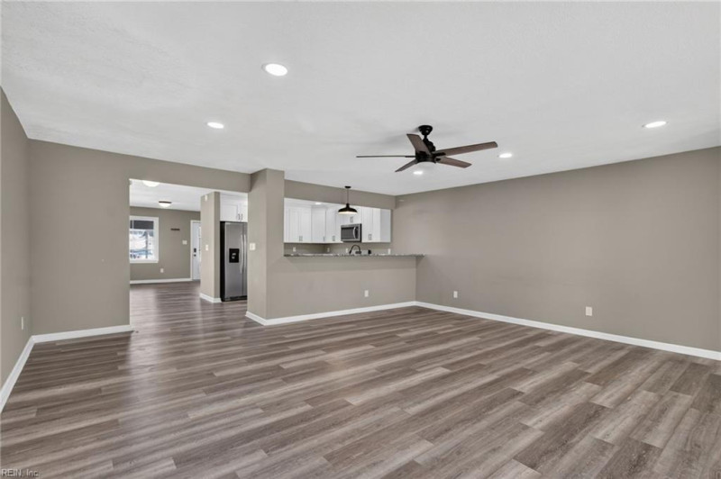 Photo 17 of 34 residential for sale in Norfolk virginia