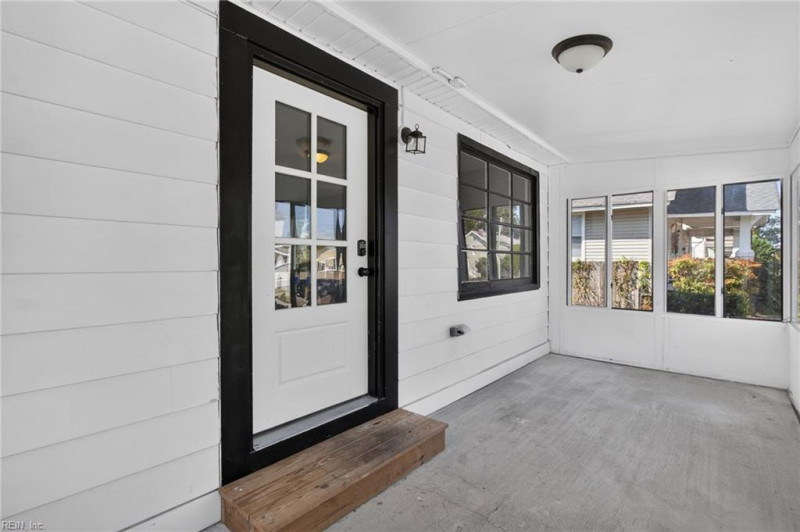 Photo 4 of 34 residential for sale in Norfolk virginia