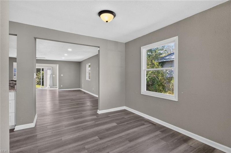 Photo 9 of 34 residential for sale in Norfolk virginia