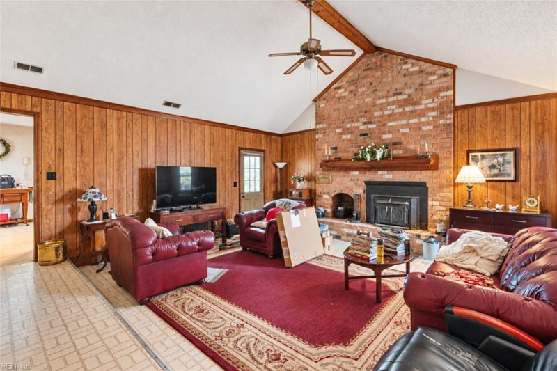 Photo 13 of 17 residential for sale in Chesapeake virginia Photo 13 of 17 residential for sale in Chesapeake virginia