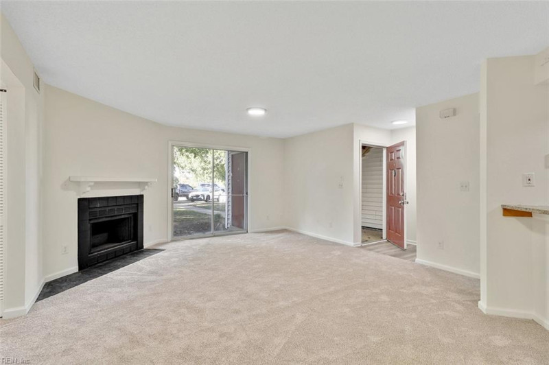 Photo 7 of 19 residential for sale in Chesapeake virginia Photo 7 of 19 residential for sale in Chesapeake virginia