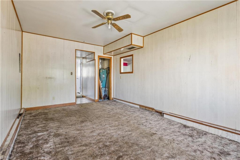 Photo 20 of 45 residential for sale in Portsmouth virginia
