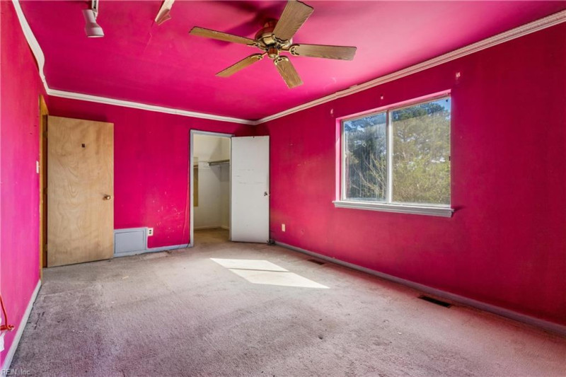 Photo 24 of 45 residential for sale in Portsmouth virginia