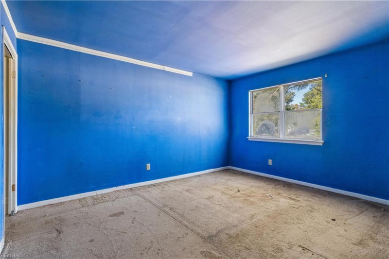 Photo 28 of 45 residential for sale in Portsmouth virginia